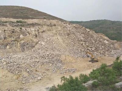 河南汝州:以開發(fā)七彩滑道攀巖項(xiàng)目為名 炸山倒賣山石破壞生態(tài)